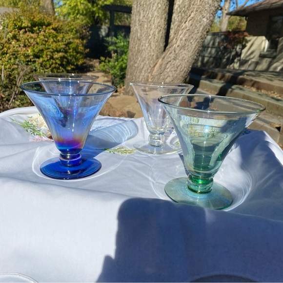 Gorgeous Antique Iridescent blown glass cups. Unbelievably glossy. Set of 3. - Picture 5 of 5